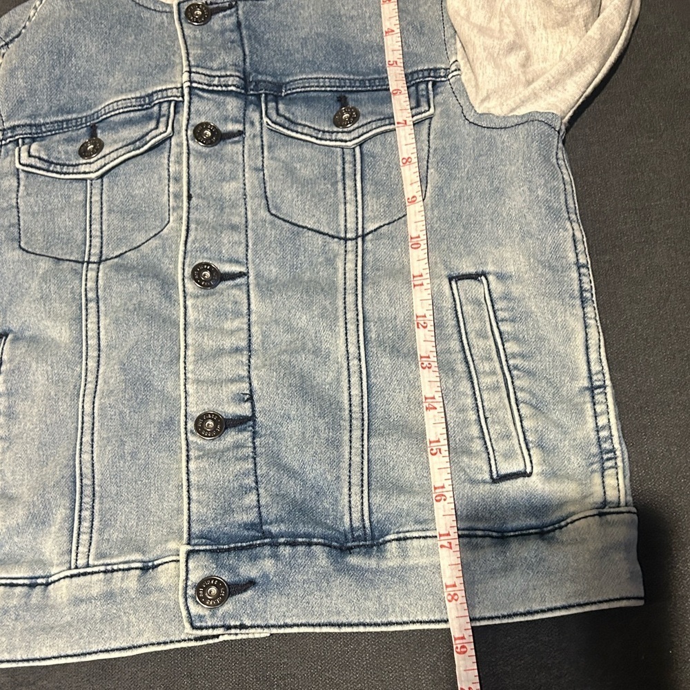 The Classic Blue and Gray Kids Jean Jacket - Picture 4 of 7